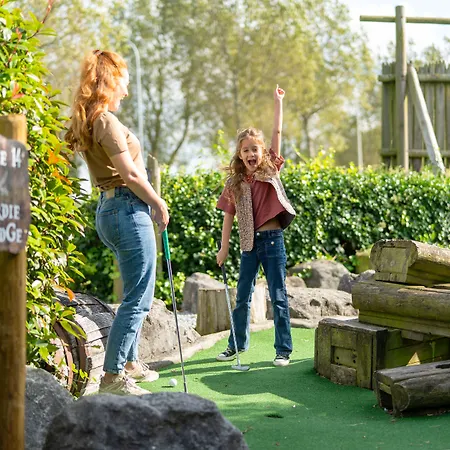 Parco vacanze Sunparks - Plopsaland 3*